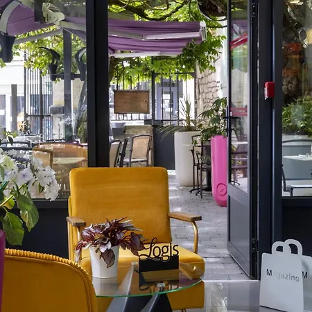 Hotel Logis Hotel-restaurant Le Fontarabie 3*