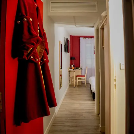 酒店 Logis Hotel-restaurant Le Fontarabie 丰特奈勒孔特