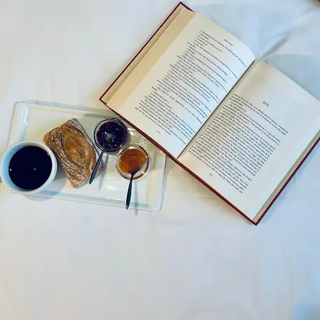 Logis Hotel-restaurant Le Fontarabie 酒店