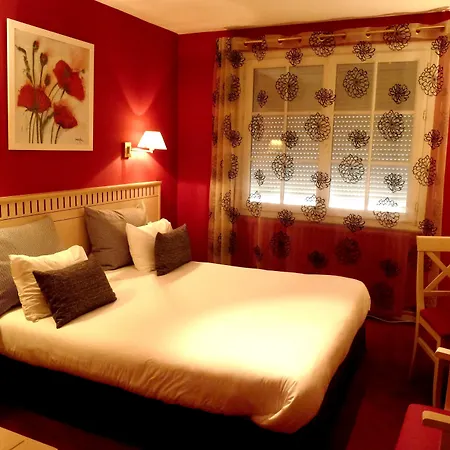 Logis Hotel-restaurant Le Fontarabie 酒店 3*