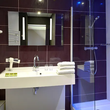 Logis Hotel-restaurant Le Fontarabie 酒店 丰特奈勒孔特