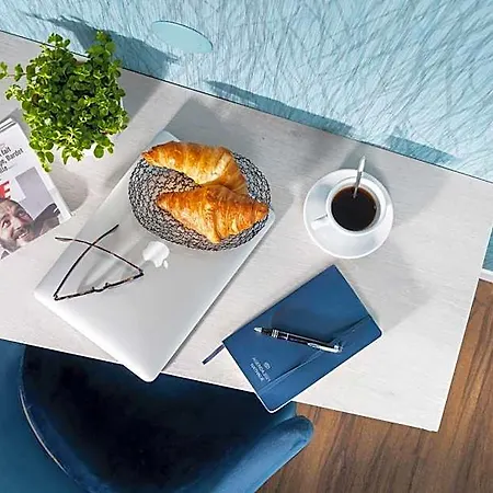 Logis Hotel-restaurant Le Fontarabie 3* 丰特奈勒孔特