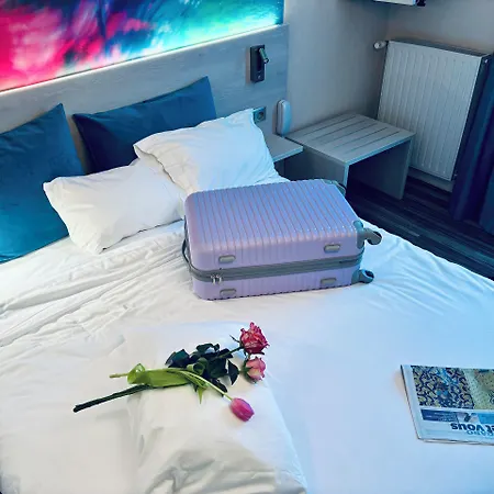 Logis Le Fontarabie Hotel 3*