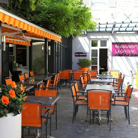 酒店 Logis Hotel-restaurant Le Fontarabie 3*