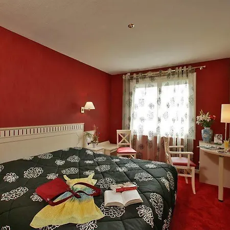 Logis Hotel-restaurant Le Fontarabie 酒店