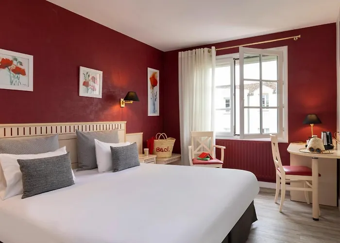 Logis Hotel-restaurant Le Fontarabie Hotel 3*