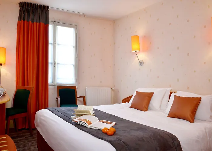 Hotel Logis Hotel-restaurant Le Fontarabie