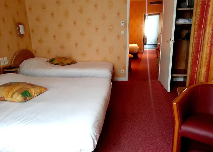 מלון Logis Hotel-restaurant Le Fontarabie פונטנה-לה-קומט