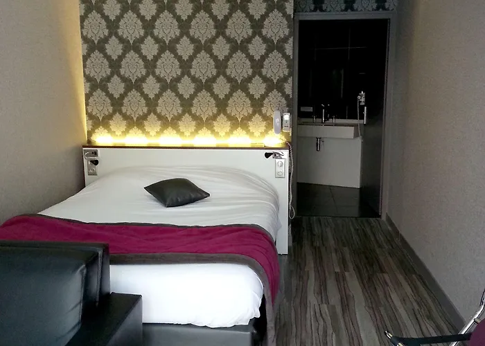 Logis Hotel-restaurant Le Fontarabie Hotel Fontenay-le-Comte