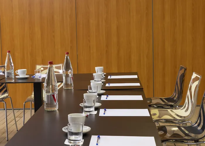 Hotel Logis Hotel-restaurant Le Fontarabie