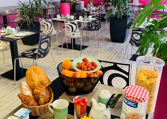 Hotel Logis Hotel-restaurant Le Fontarabie Fontenay-le-Comte